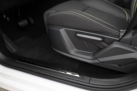 Lynk & Co 01 Lynk&co 1.5 Core | ACC | Camera | Carplay | 19 inch | LED | Draadloos opladen