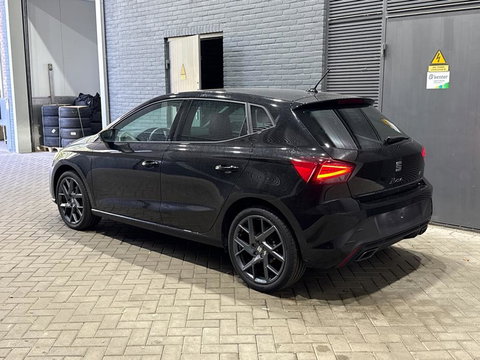 SEAT Ibiza 1.0 EcoTSI FR Business Connect | ACC | Stoelverwarming | Camera | Blind Spot | Keyless | Getint Glas | 18 Inch