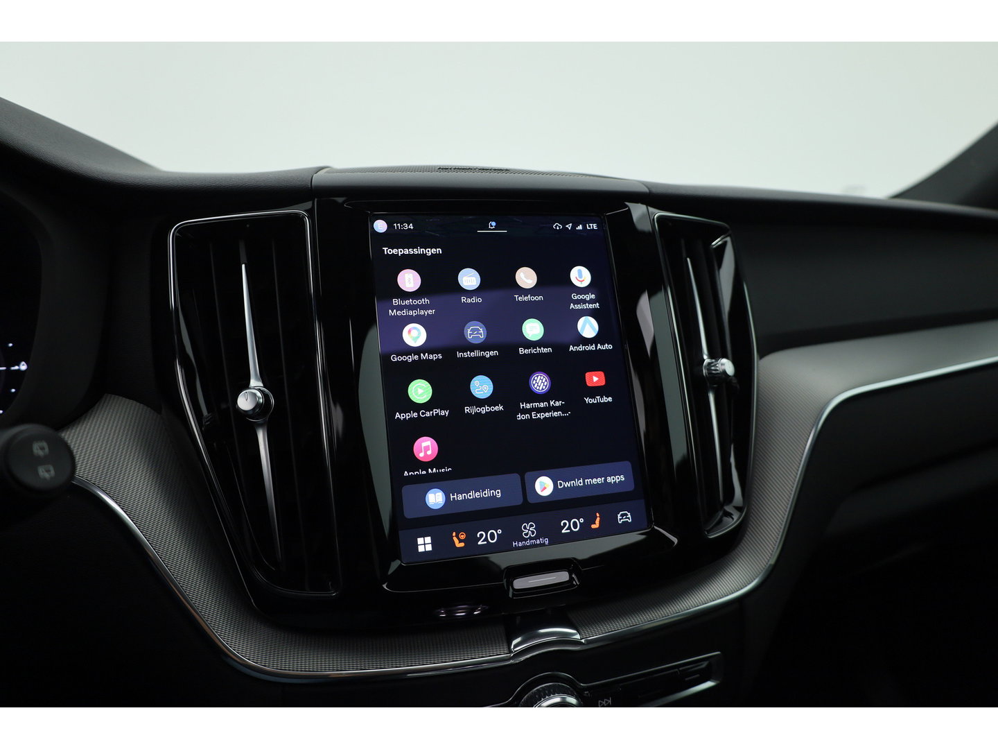 Volvo XC60 2.0 T8 Plug-in hybrid AWD Ultimate Dark | Luchtvering | 100% soh | 360 camera | 21 inch | H&K Audio |