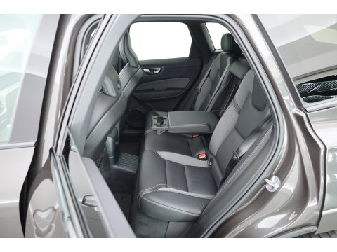 Volvo XC60 2.0 T8 Plug-in hybrid AWD Ultimate Dark | Luchtvering | 100% soh | 360 camera | 21 inch | H&K Audio |