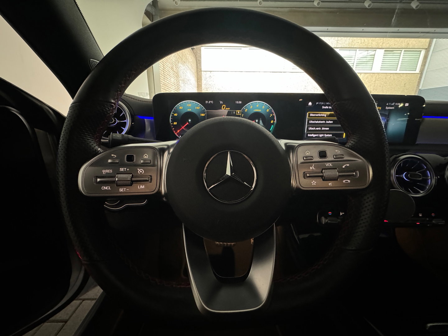 Mercedes-Benz CLA-Klasse 250 e AMG Pano|Keyless|Memory|Sfeer|BlindSpot