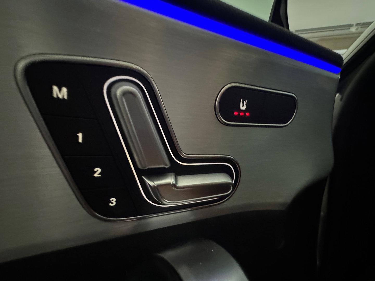 Mercedes-Benz CLA-Klasse 250 e AMG Pano|Keyless|Memory|Sfeer|BlindSpot