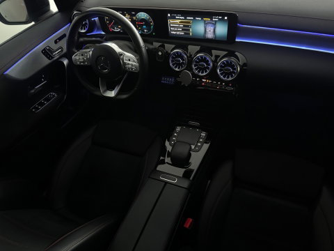 Mercedes-Benz CLA-Klasse 250 e AMG Pano|Keyless|Memory|Sfeer|BlindSpot