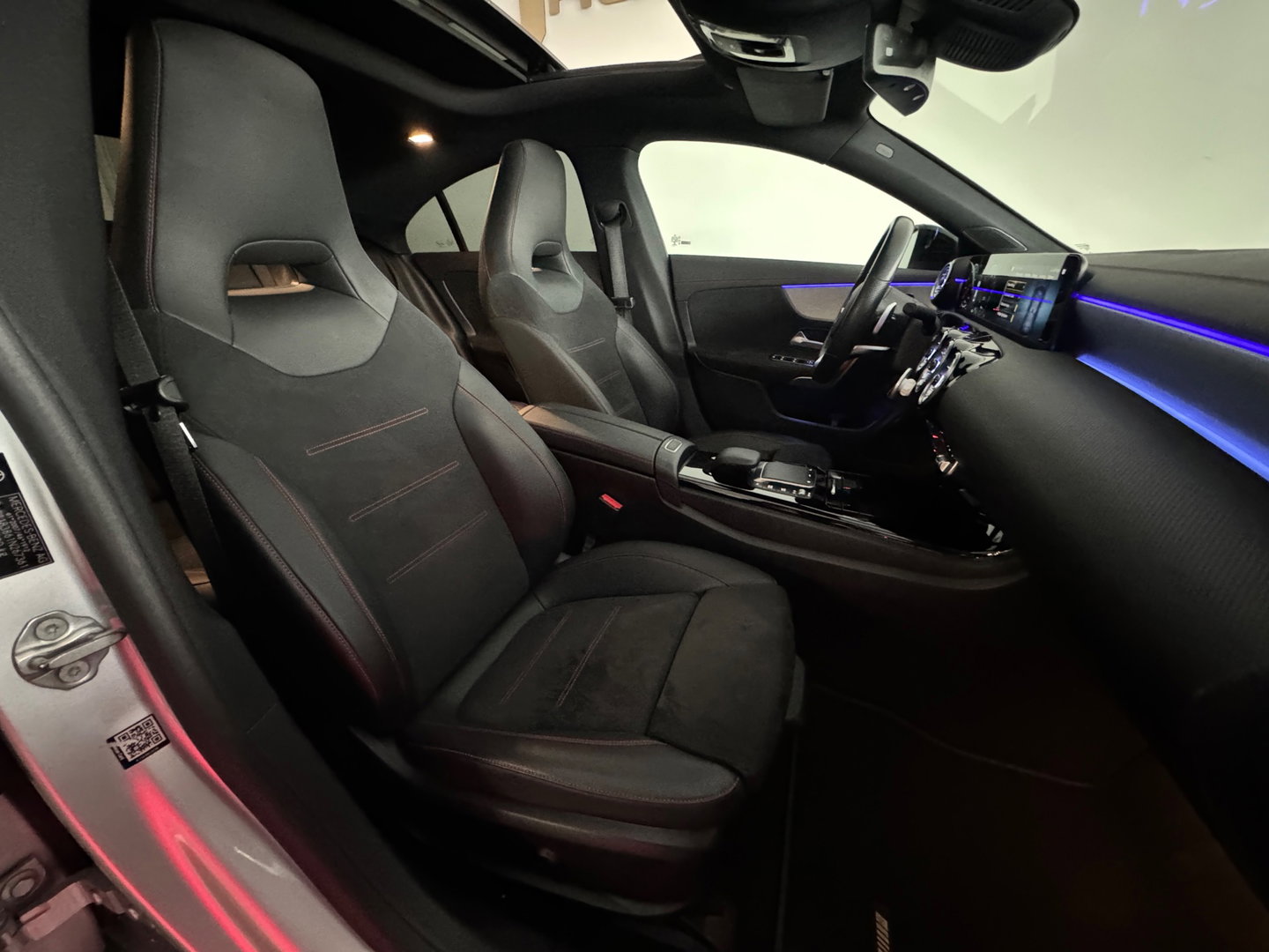 Mercedes-Benz CLA-Klasse 250 e AMG Pano|Keyless|Memory|Sfeer|BlindSpot