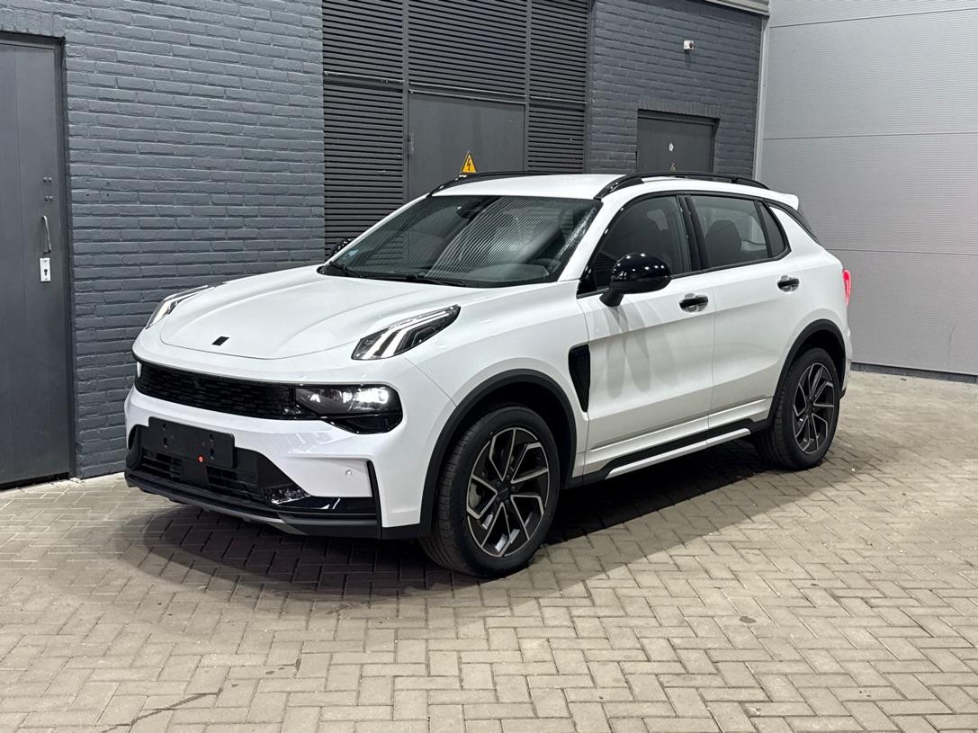 Lynk & Co 01 Lynk&co 1.5 Core | ACC | Camera | Carplay | 19 inch | LED | Draadloos opladen