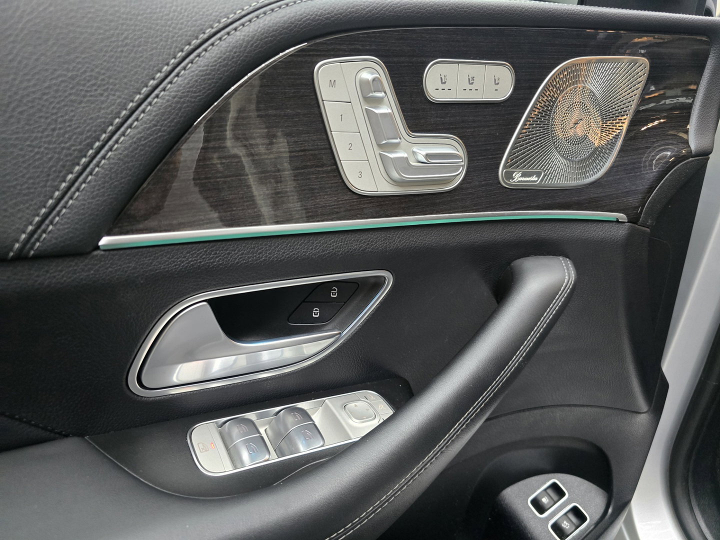 Mercedes-Benz GLE 350 e 4MATIC Premium Plus Luchtvering LED Memory Leder Pano Trekhaak LM