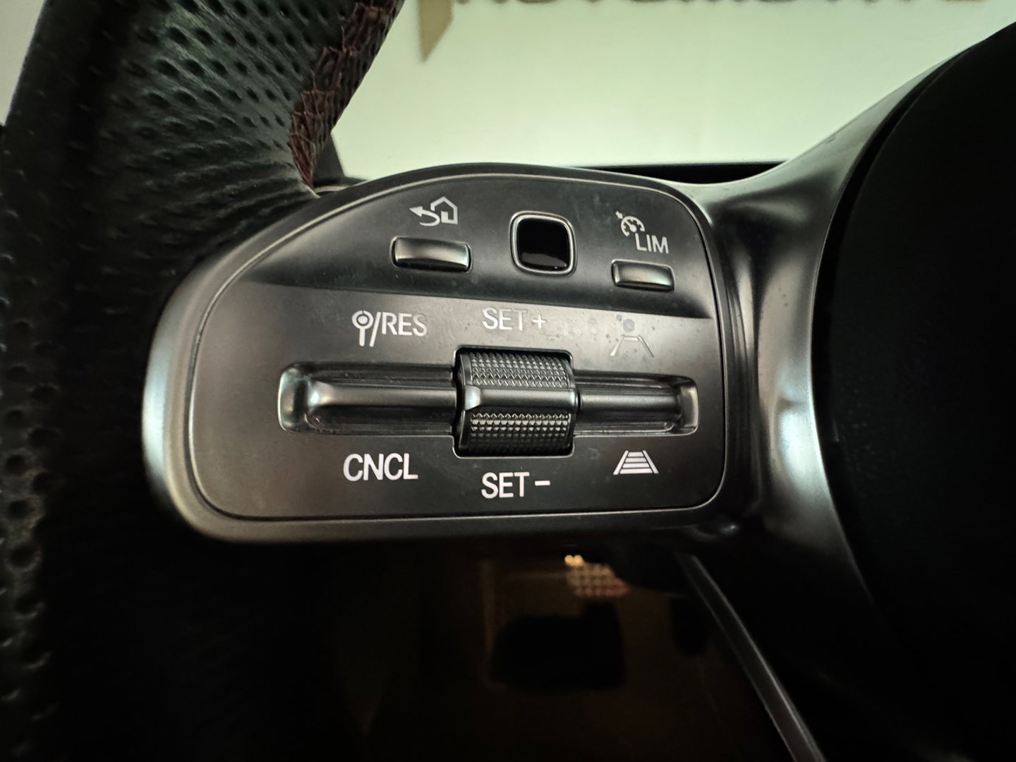 Mercedes-Benz A-Klasse AMG 35 4MATIC Edition 1 Pano|360c|ACC|BlindSpot