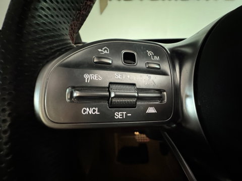 Mercedes-Benz A-Klasse AMG 35 4MATIC Edition 1 Pano|360c|ACC|BlindSpot
