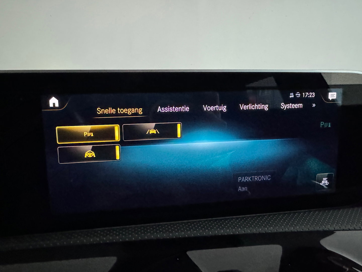 Mercedes-Benz A-Klasse AMG 35 4MATIC Edition 1 Pano|360c|ACC|BlindSpot