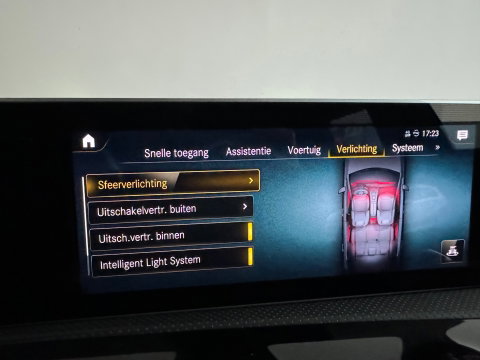 Mercedes-Benz A-Klasse AMG 35 4MATIC Edition 1 Pano|360c|ACC|BlindSpot
