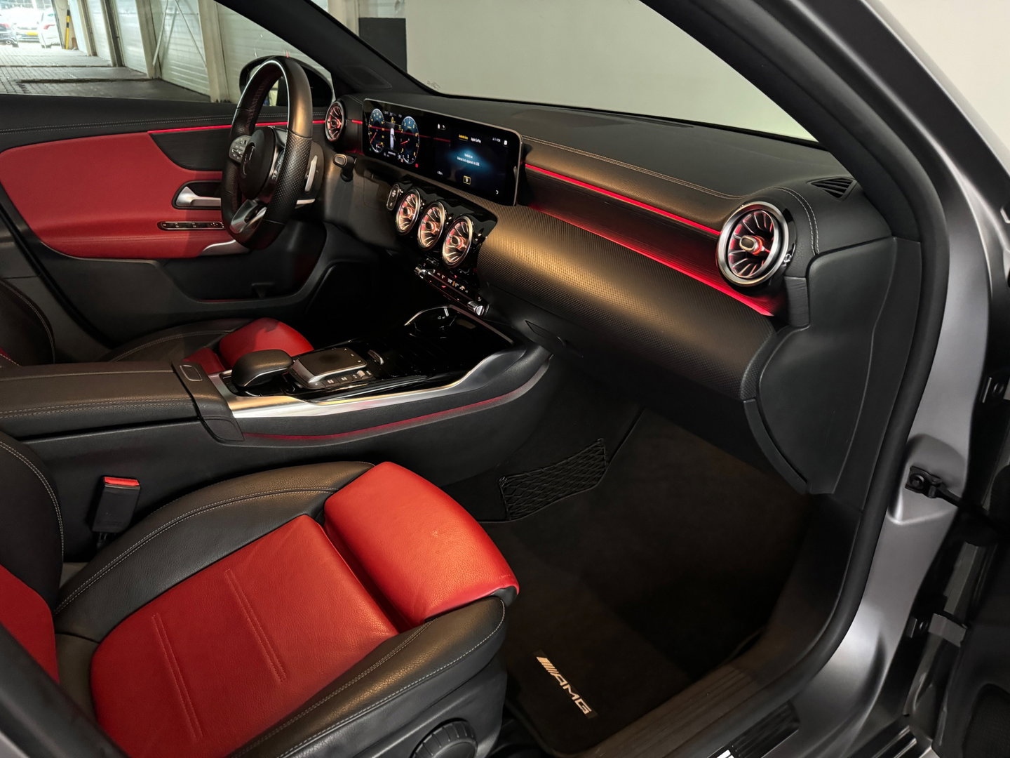 Mercedes-Benz A-Klasse AMG 35 4MATIC Edition 1 Pano|360c|ACC|BlindSpot