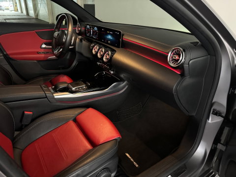 Mercedes-Benz A-Klasse AMG 35 4MATIC Edition 1 Pano|360c|ACC|BlindSpot