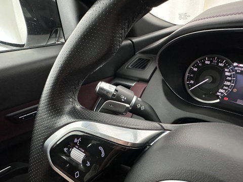 Jaguar E-Pace 1.5 P300e AWD R-Dynamic HSE (Plug-in) {SoH-99%} (INCL.BTW) *LEATHER | FULL-LED | MEMORY-PACK | MERIDIAN-SOUND | BLIND-SPOT | CAMERA | NAVI-FULLMAP | HEATED-SPORTSEATS | DAB+ | KEYLESS | ECC | PDC | CRUISE | 20''ALU*