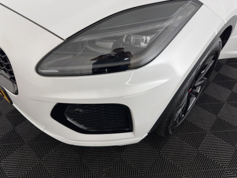 Jaguar E-Pace 1.5 P300e AWD R-Dynamic HSE (Plug-in) {SoH-99%} (INCL.BTW) *LEATHER | FULL-LED | MEMORY-PACK | MERIDIAN-SOUND | BLIND-SPOT | CAMERA | NAVI-FULLMAP | HEATED-SPORTSEATS | DAB+ | KEYLESS | ECC | PDC | CRUISE | 20''ALU*