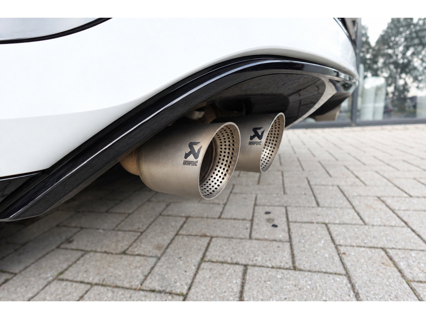 Volkswagen T-Roc 2.0 TSI 4Motion R AKRAPOVIC PANO KEYLESS VOL