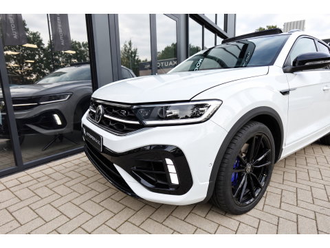 Volkswagen T-Roc 2.0 TSI 4Motion R AKRAPOVIC PANO KEYLESS VOL