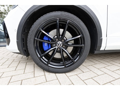 Volkswagen T-Roc 2.0 TSI 4Motion R AKRAPOVIC PANO KEYLESS VOL