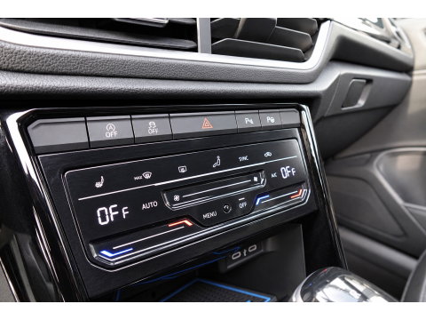 Volkswagen T-Roc 2.0 TSI 4Motion R AKRAPOVIC PANO KEYLESS VOL