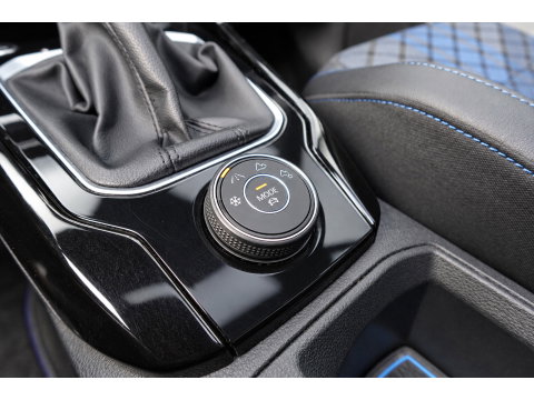 Volkswagen T-Roc 2.0 TSI 4Motion R AKRAPOVIC PANO KEYLESS VOL