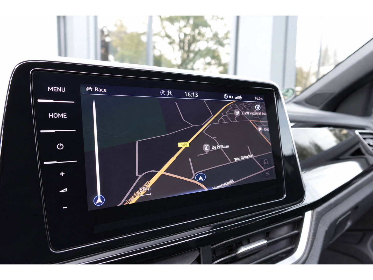 Volkswagen T-Roc 2.0 TSI 4Motion R AKRAPOVIC PANO KEYLESS VOL