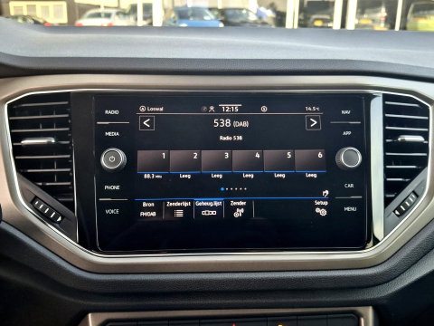 Volkswagen T-Roc 1.0 TSI Style Business | ADAPTIEF | LED DRL | STOELVERWARMING | CLIMATE |