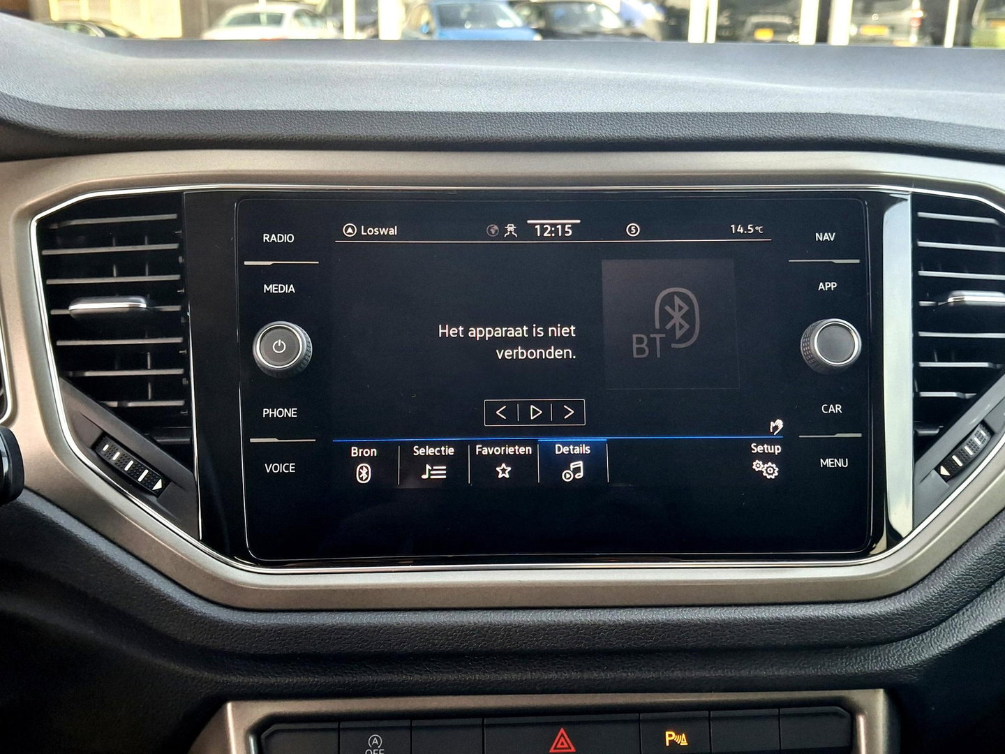 Volkswagen T-Roc 1.0 TSI Style Business | ADAPTIEF | LED DRL | STOELVERWARMING | CLIMATE |