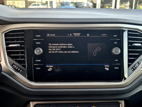 Volkswagen T-Roc 1.0 TSI Style Business | ADAPTIEF | LED DRL | STOELVERWARMING | CLIMATE |