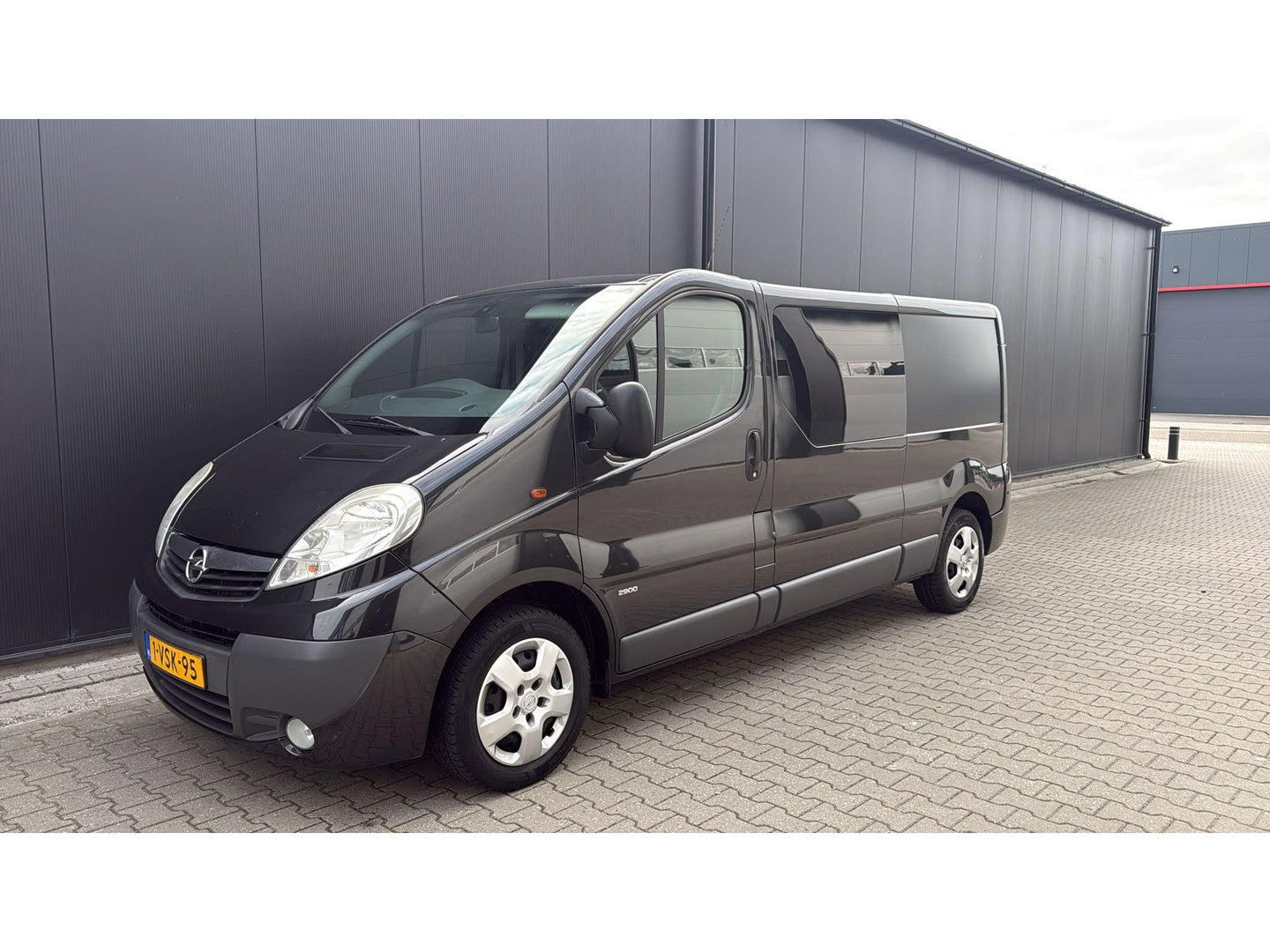 Opel Vivaro 2.0 CDTI L2H1 DC 1e eig. dubbel cabine zwart lang L2