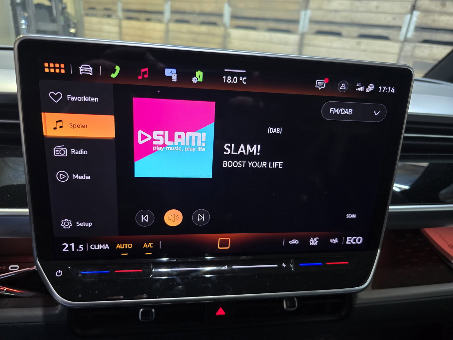 Volkswagen ID. Buzz Pro 86 kWh LED Navi Clima 5P Camera Park Assist 20"LM SOH 98.8%