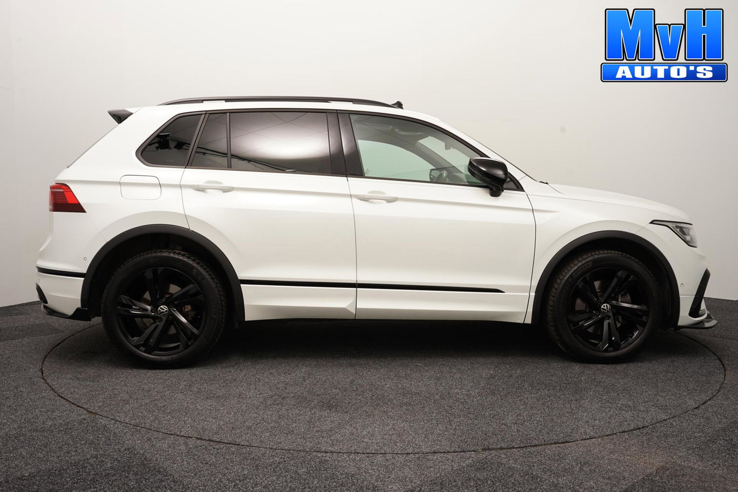 Volkswagen Tiguan 1.4 TSI PHEV R-Line|CUSTOM|PANO|SOH.98.6%