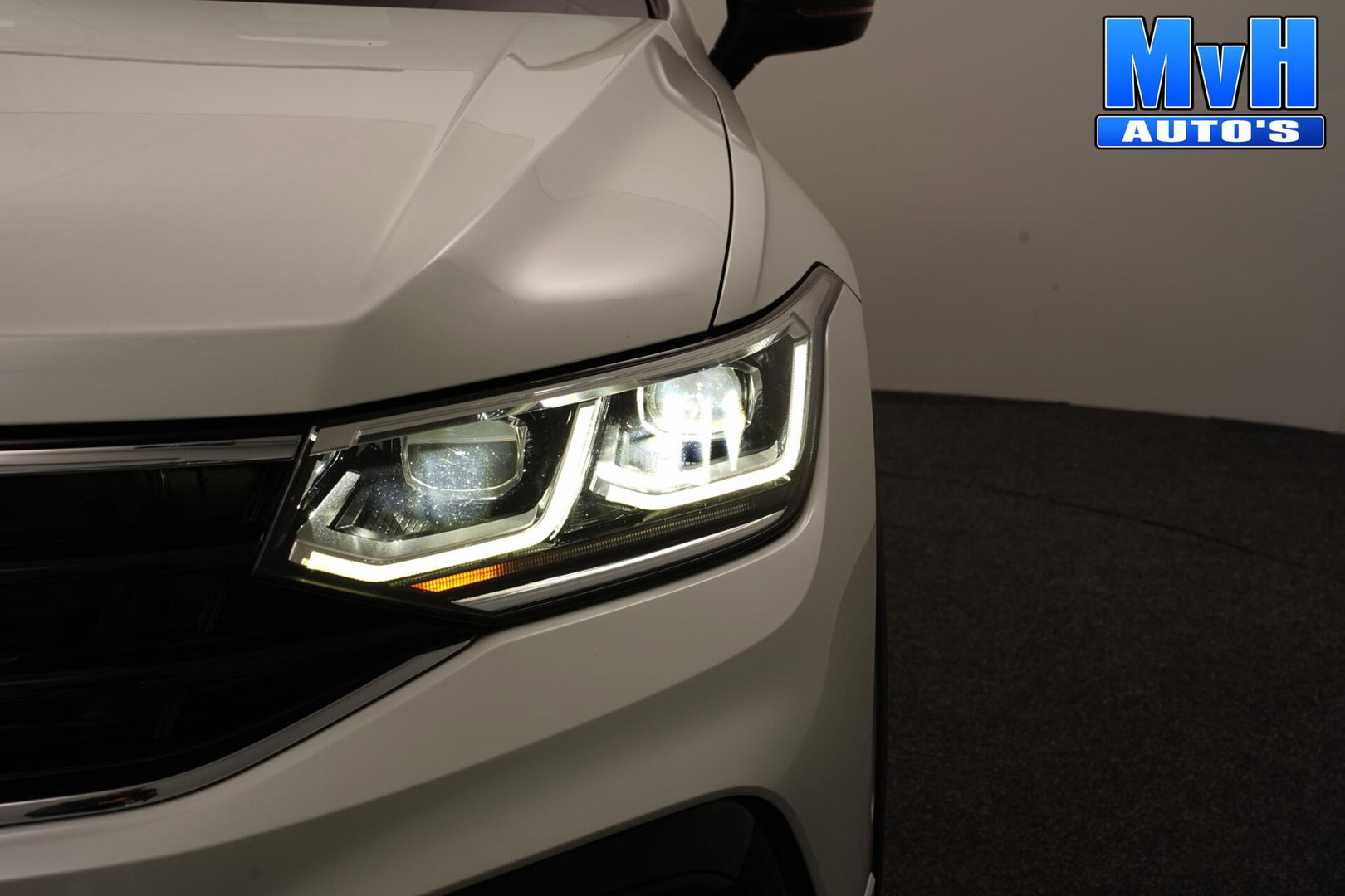 Volkswagen Tiguan 1.4 TSI PHEV R-Line|CUSTOM|PANO|SOH.98.6%