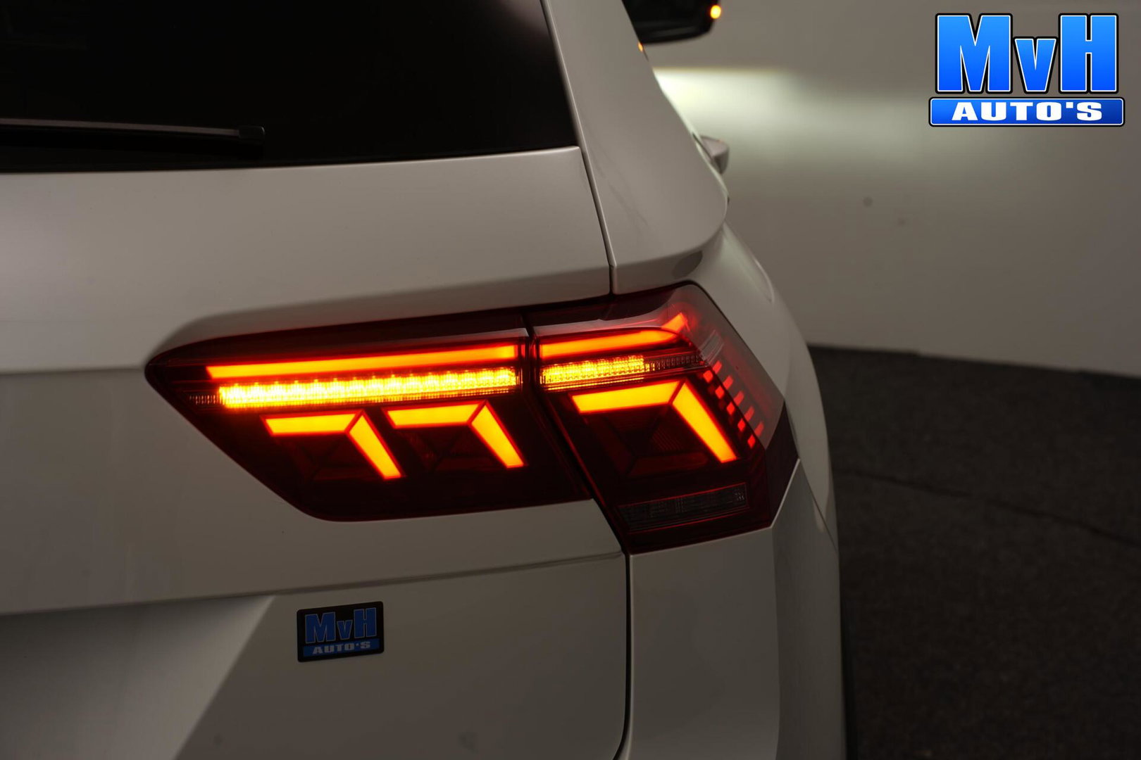 Volkswagen Tiguan 1.4 TSI PHEV R-Line|CUSTOM|PANO|SOH.98.6%