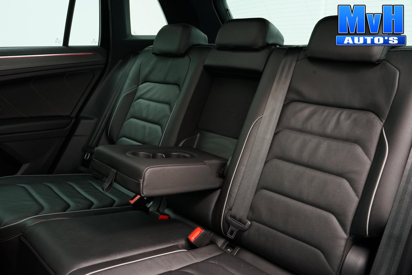 Volkswagen Tiguan 1.4 TSI PHEV R-Line|PANO|STOEL/STUUR.VERW