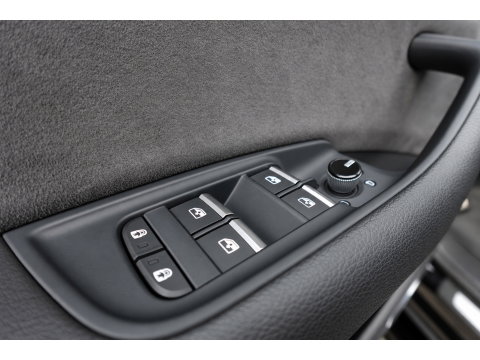 Audi Q8 55 TFSI e quattro Pro Line PANO 360 CAM MAXTON VOL