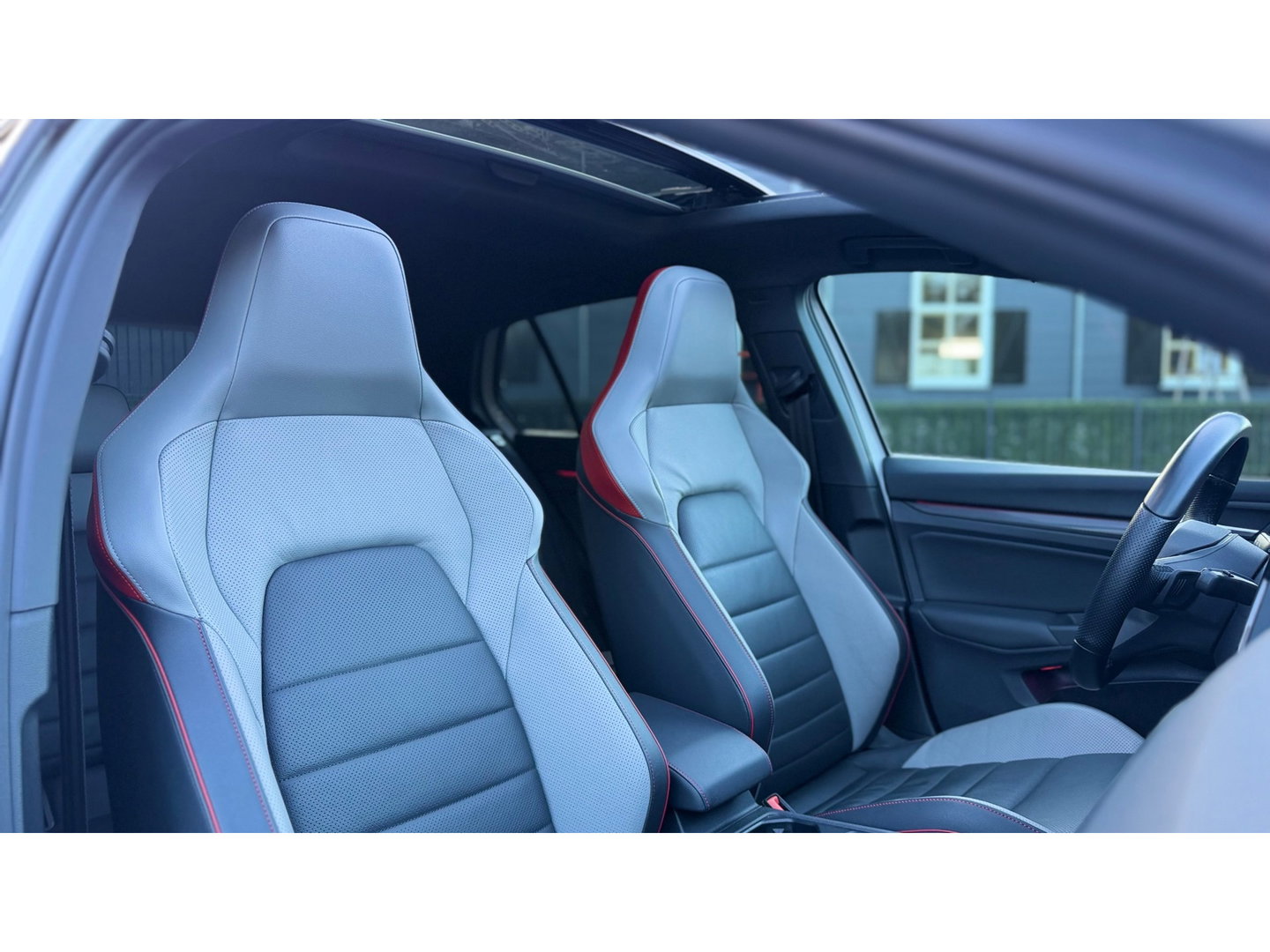 Volkswagen Golf 2.0 TSI GTI 245Pk Panoramadak Sportstoelen Leer Led-Xenon Camera