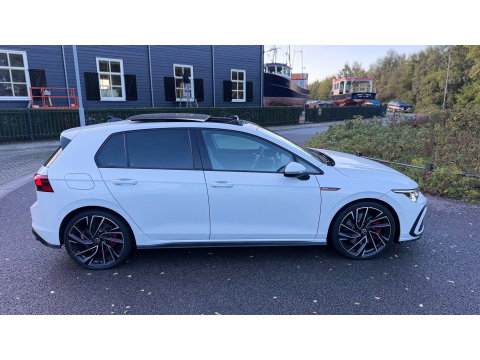Volkswagen Golf 2.0 TSI GTI 245Pk Panoramadak Sportstoelen Leer Led-Xenon Camera