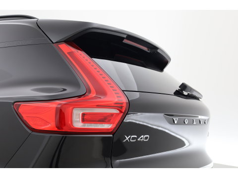 Volvo XC40 1.5 T4 Recharge R-Design Expression | Rijklaar! | Trekhaak | H&K Audio | Leder | Camera | Cruise | Stoel- Stuurverw. | Keyless | 19''