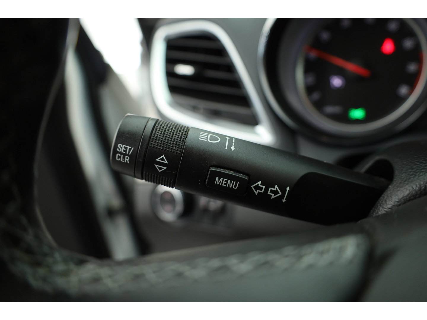Opel Mokka 1.4 T Innovation | RIJKLAAR!! | Navi | All Season | Cruise | Trekhaak | Camera | Stoelverw. | DAB | Airco