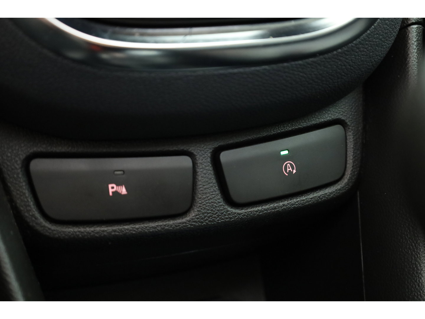 Opel Mokka 1.4 T Innovation | RIJKLAAR!! | Navi | All Season | Cruise | Trekhaak | Camera | Stoelverw. | DAB | Airco