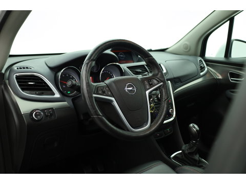 Opel Mokka 1.4 T Innovation | RIJKLAAR!! | Navi | All Season | Cruise | Trekhaak | Camera | Stoelverw. | DAB | Airco