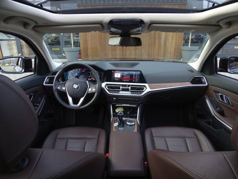 BMW 3 Serie Touring 330e xDr. 292PK / High Executive / ACC / Laser