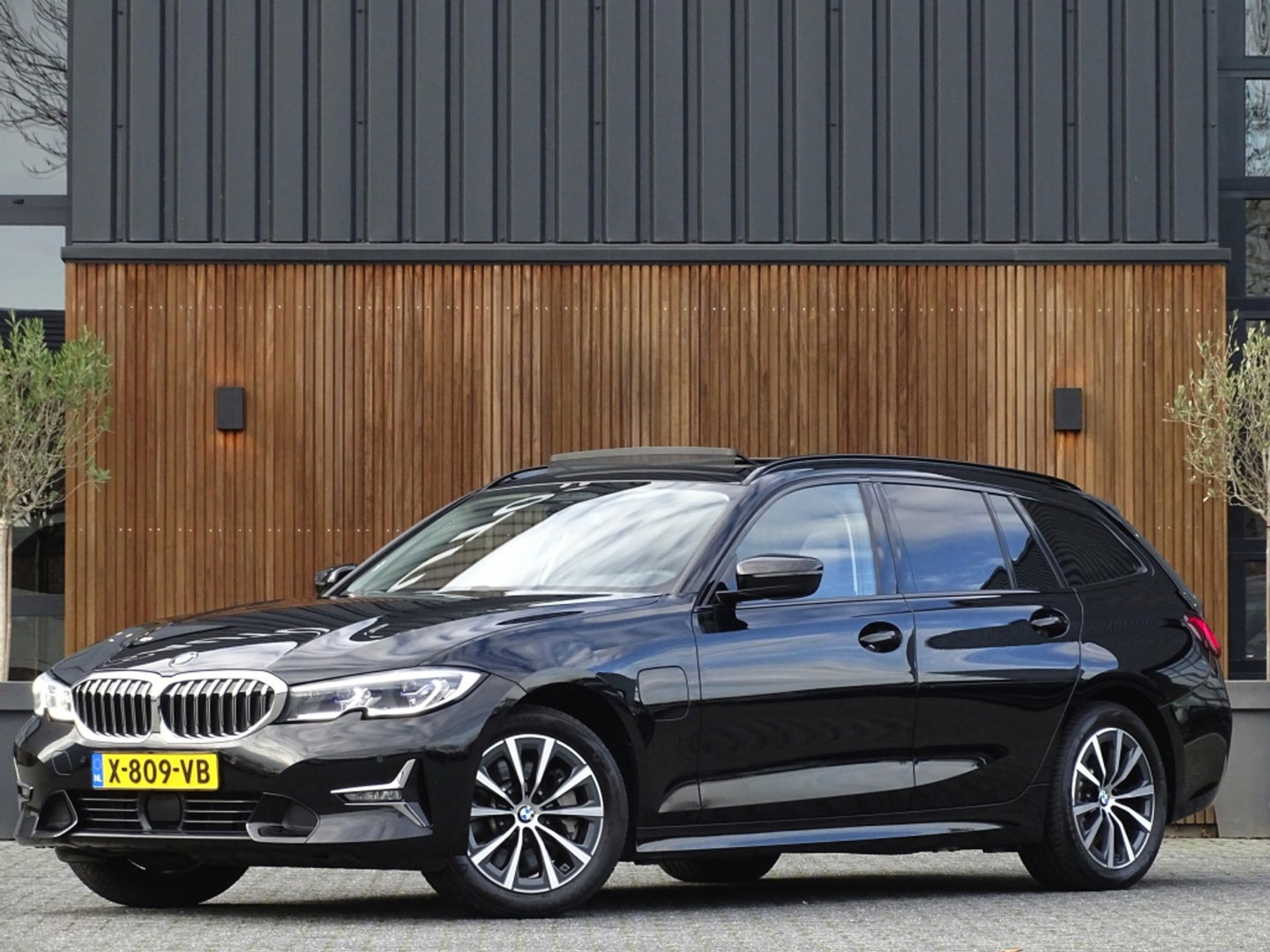 BMW 3 Serie Touring 330e xDr. 292PK / High Executive / ACC / Laser