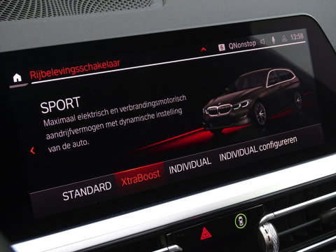 BMW 3 Serie Touring 330e xDr. 292PK / High Executive / ACC / Laser