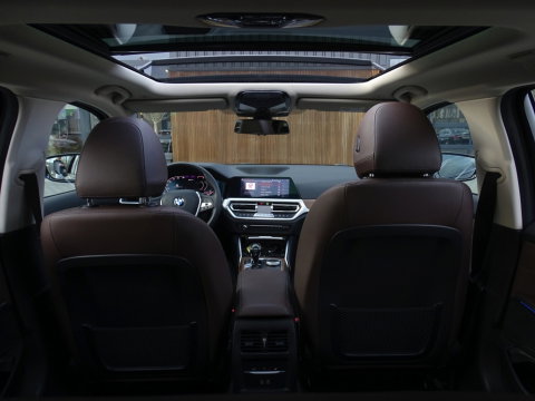 BMW 3 Serie Touring 330e xDr. 292PK / High Executive / ACC / Laser