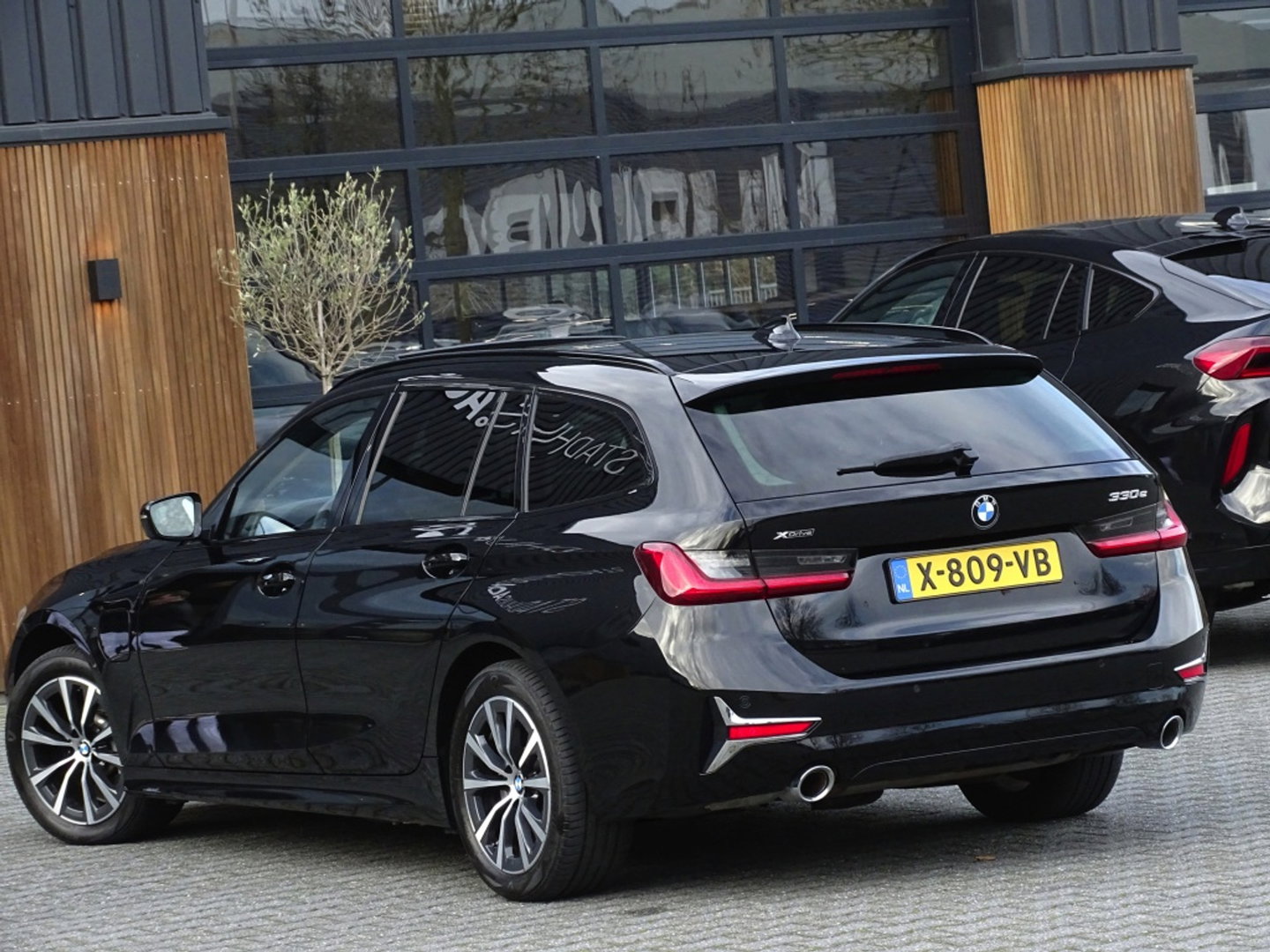 BMW 3 Serie Touring 330e xDr. 292PK / High Executive / ACC / Laser