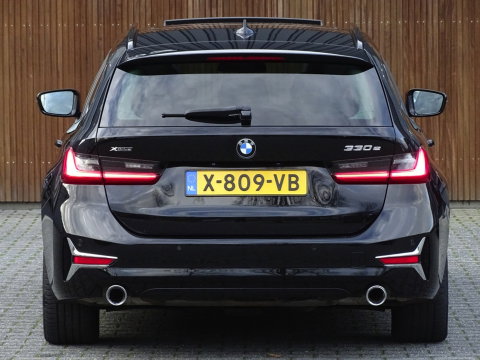 BMW 3 Serie Touring 330e xDr. 292PK / High Executive / ACC / Laser