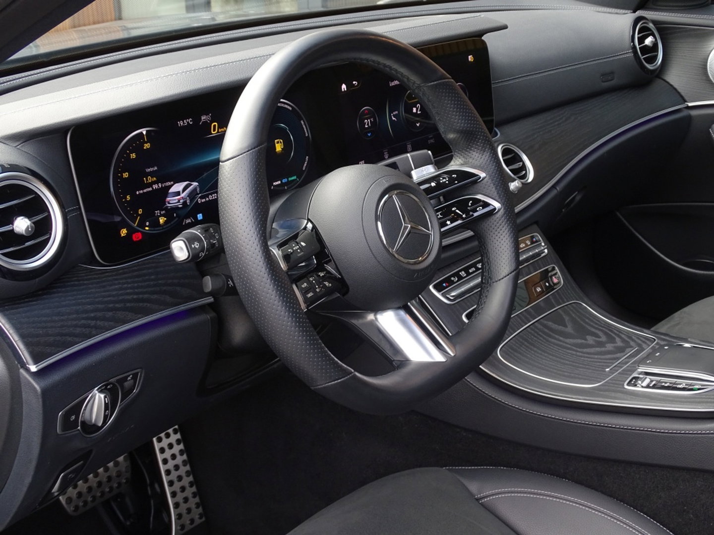 Mercedes-Benz E-Klasse Estate 200 automaat / AMG pakket / Burmester / 360° camera / LED