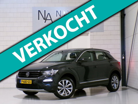 Volkswagen T-Roc 1.5 TSI Sport "1e eigenaar" Stoelverwarming Apple-Carplay Parkeersensoren Adaptive-cruise "1 jaar Bovag garantie"