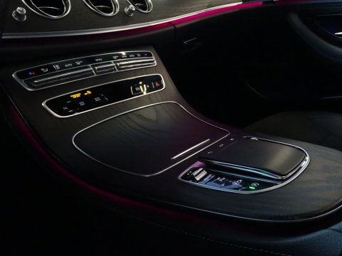 Mercedes-Benz E-Klasse Estate 200 automaat / AMG pakket / Burmester / 360° camera / LED