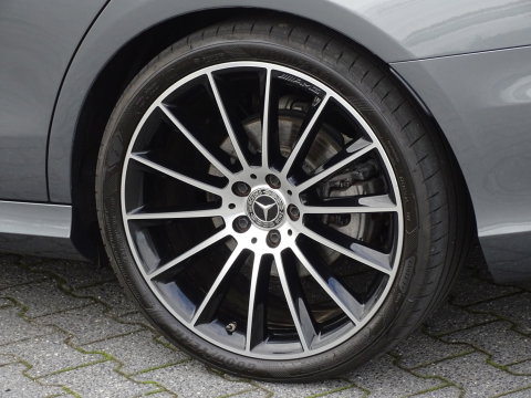 Mercedes-Benz E-Klasse Estate 200 automaat / AMG pakket / Burmester / 360° camera / LED